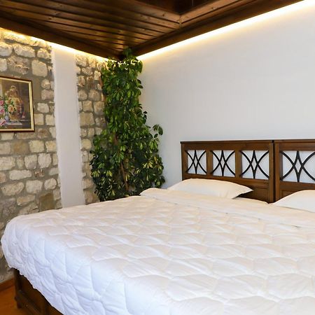 Villa Oda Tomori Berati Exterior foto
