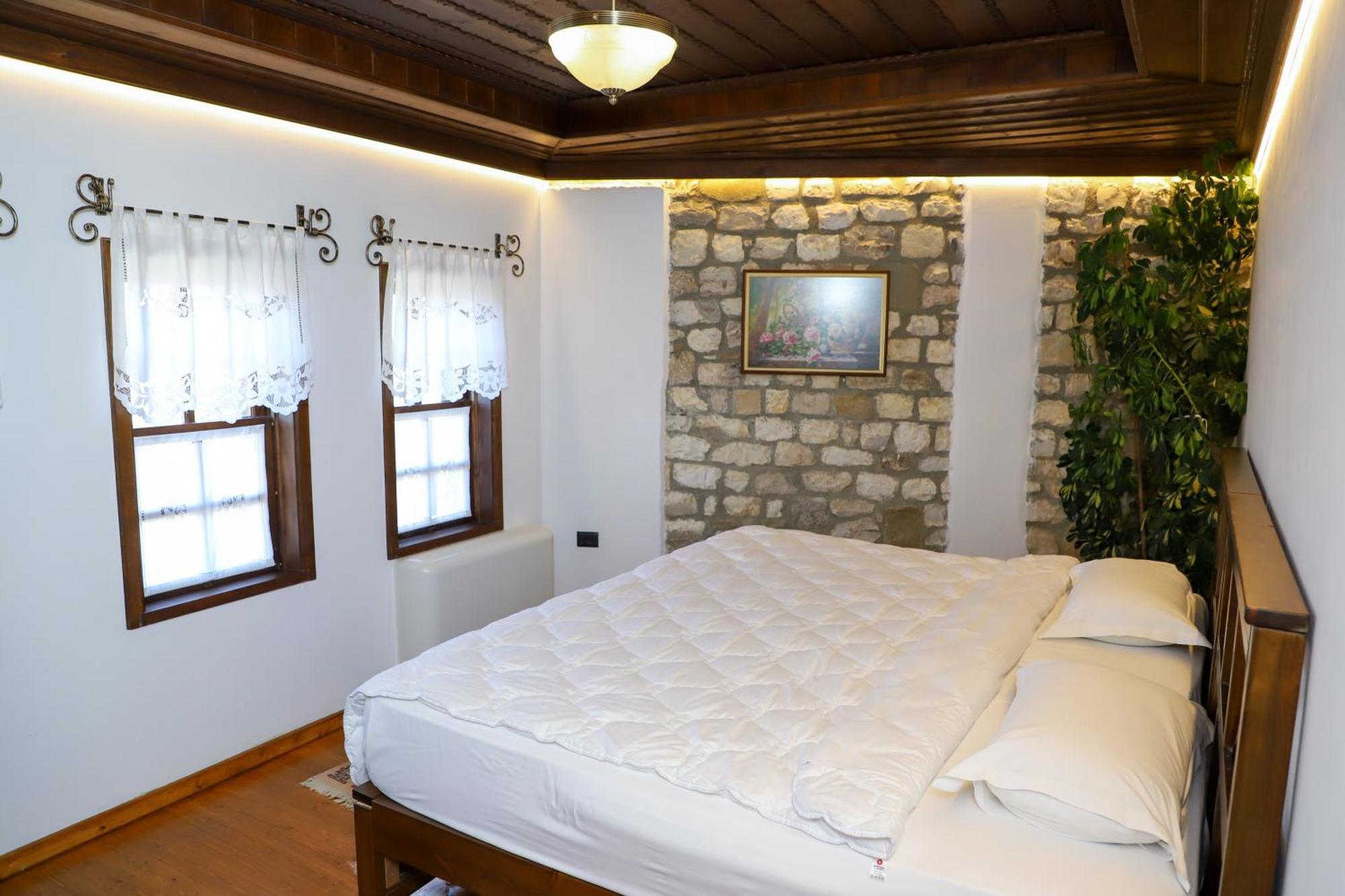 Villa Oda Tomori Berati Exterior foto
